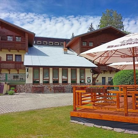 Rodinny "Hotel U Mustku" Desná Exterior photo